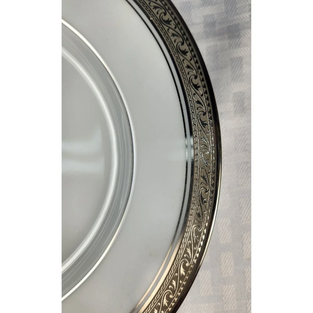 Noritake crestwood platinum